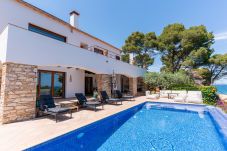 Villa in Begur - La Isla